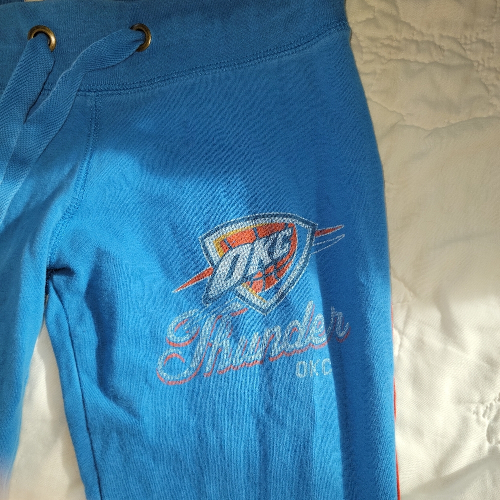 OKC THUNDER WOMEN'S CROP SWEAT PANTS